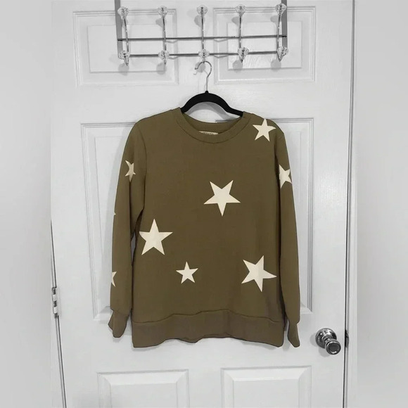 Forest green sweatshirt with stars and pockets - Picture 1 of 5